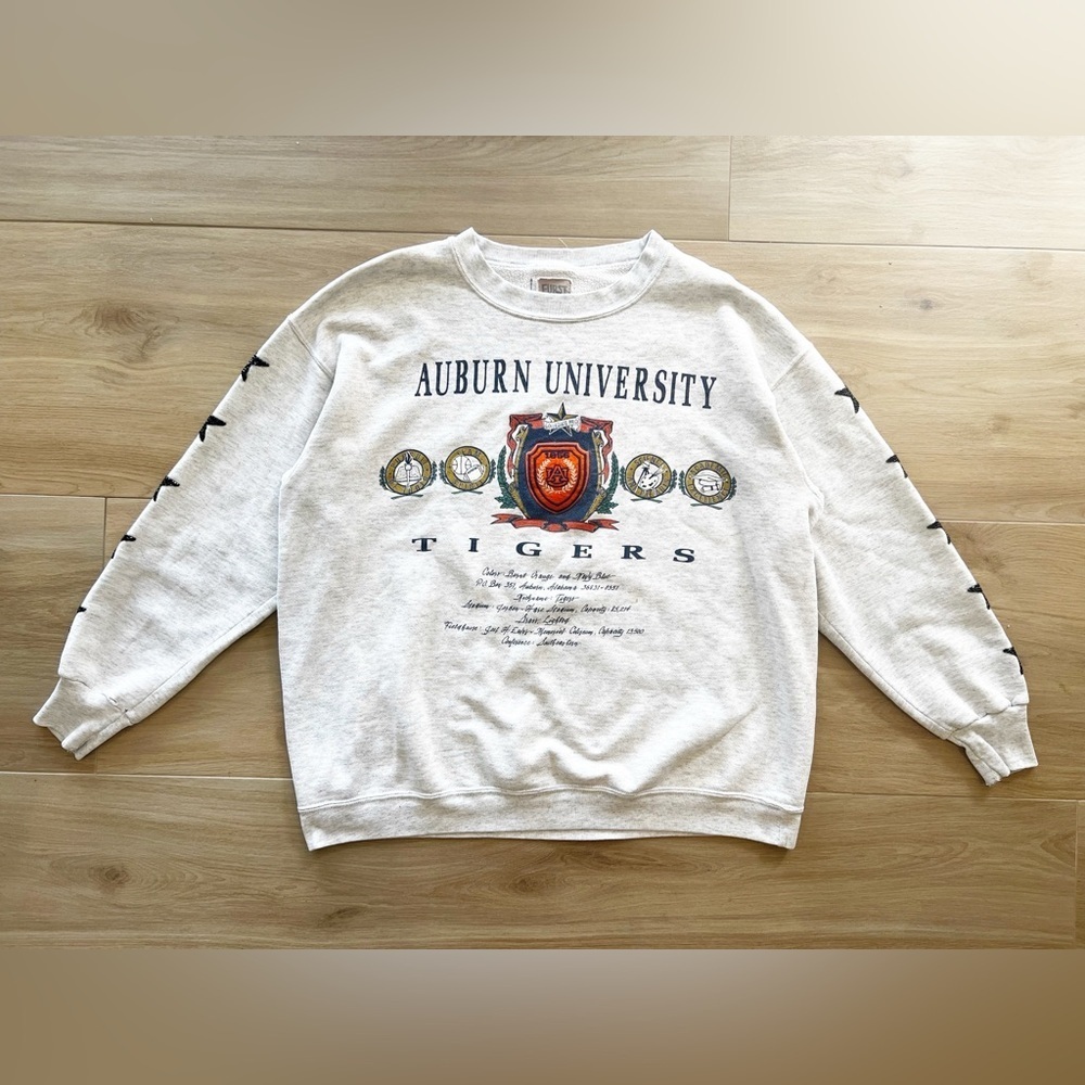Furst of a Kind Auburn University Tigers Sweatshirt XL Gray Stars Sleeve Crest